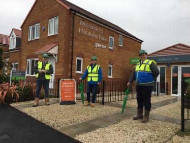 L-R, Gleeson Regional Operations Manager Wayne Sutton, Lia Nici MP for Great Grimsby and Mark Knight, Group Managing Director.